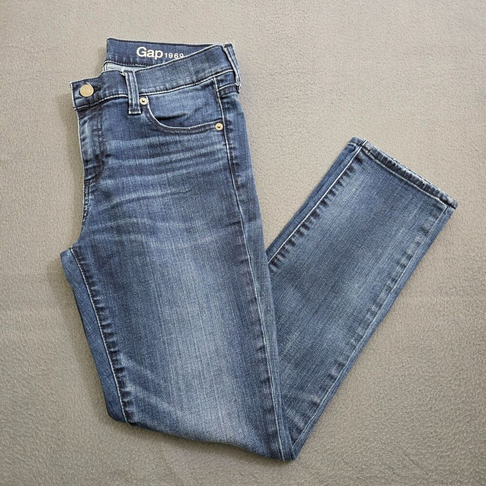GAP Women's Straight Leg Girlfriend Jeans - 27r